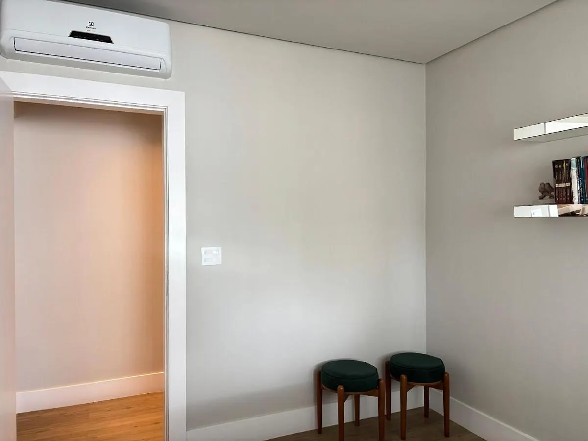 Apartamento Inteiro Reformado - Localizacao Perfeita E Otima Localizacao Balneário Camboriú Brazílie