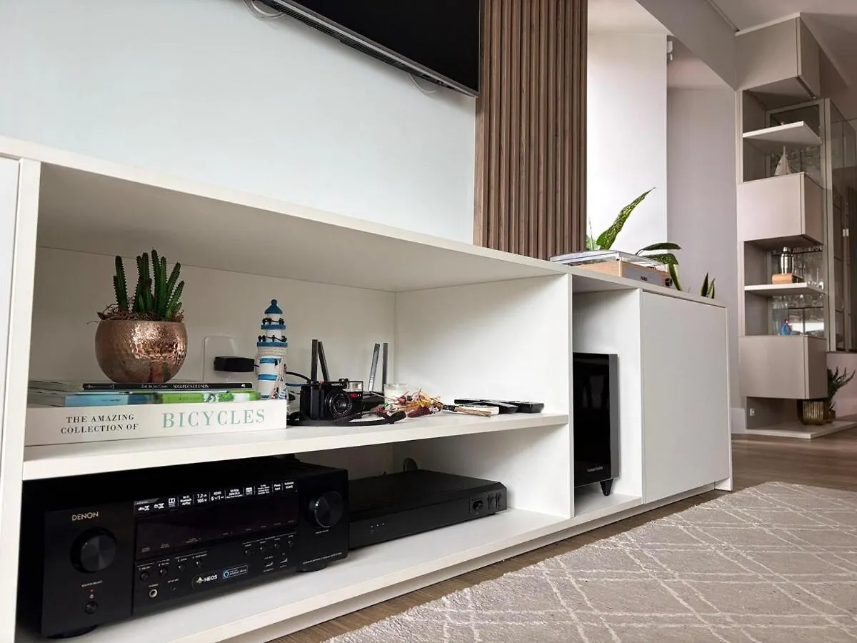 Apartamento Inteiro Reformado - Localizacao Perfeita E Otima Localizacao Balneário Camboriú
