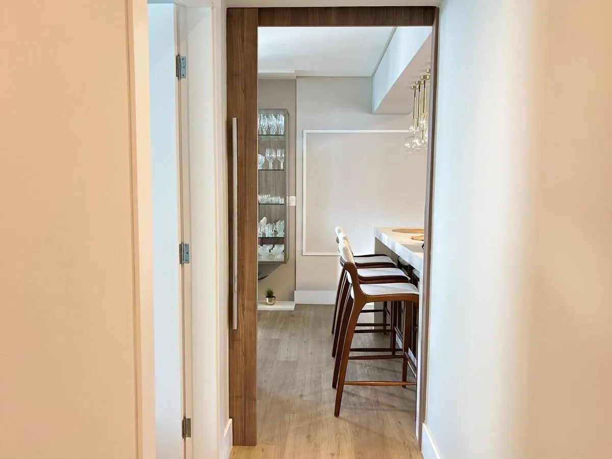 Apartamento Inteiro Reformado - Localizacao Perfeita E Otima Localizacao Балнеариу-Камбориу